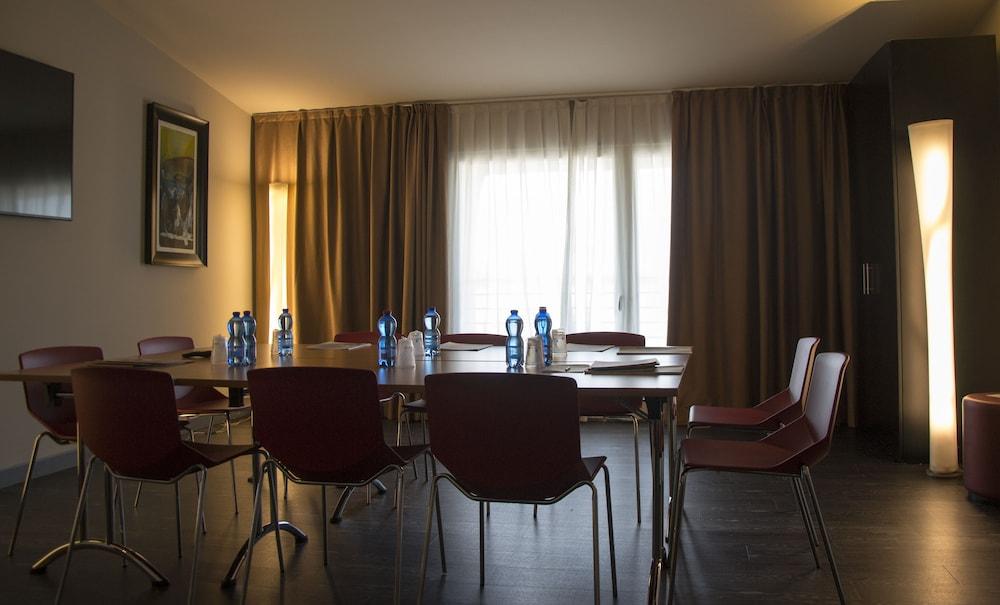 Hotel Continental Cremona Exterior foto